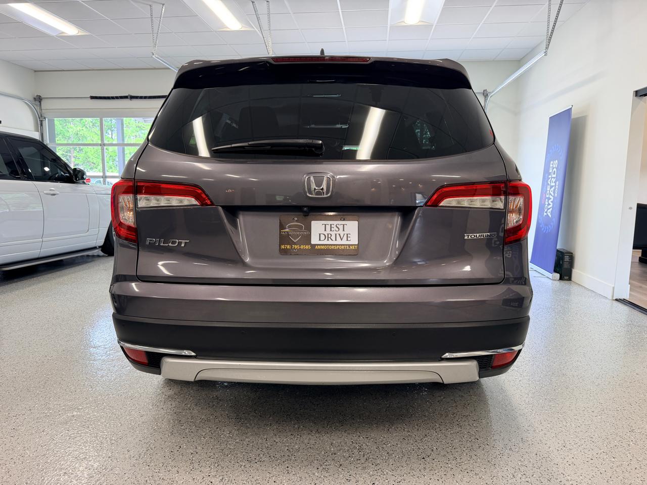 Honda Pilot Touring 7-Passenger 2WD 2019