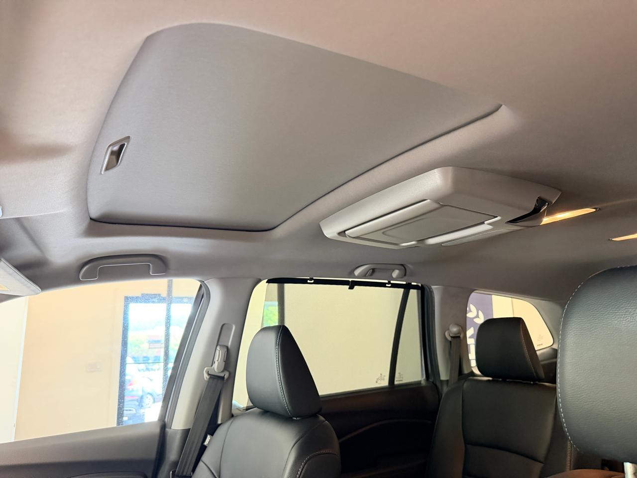 Honda Pilot Touring 7-Passenger 2WD 2019