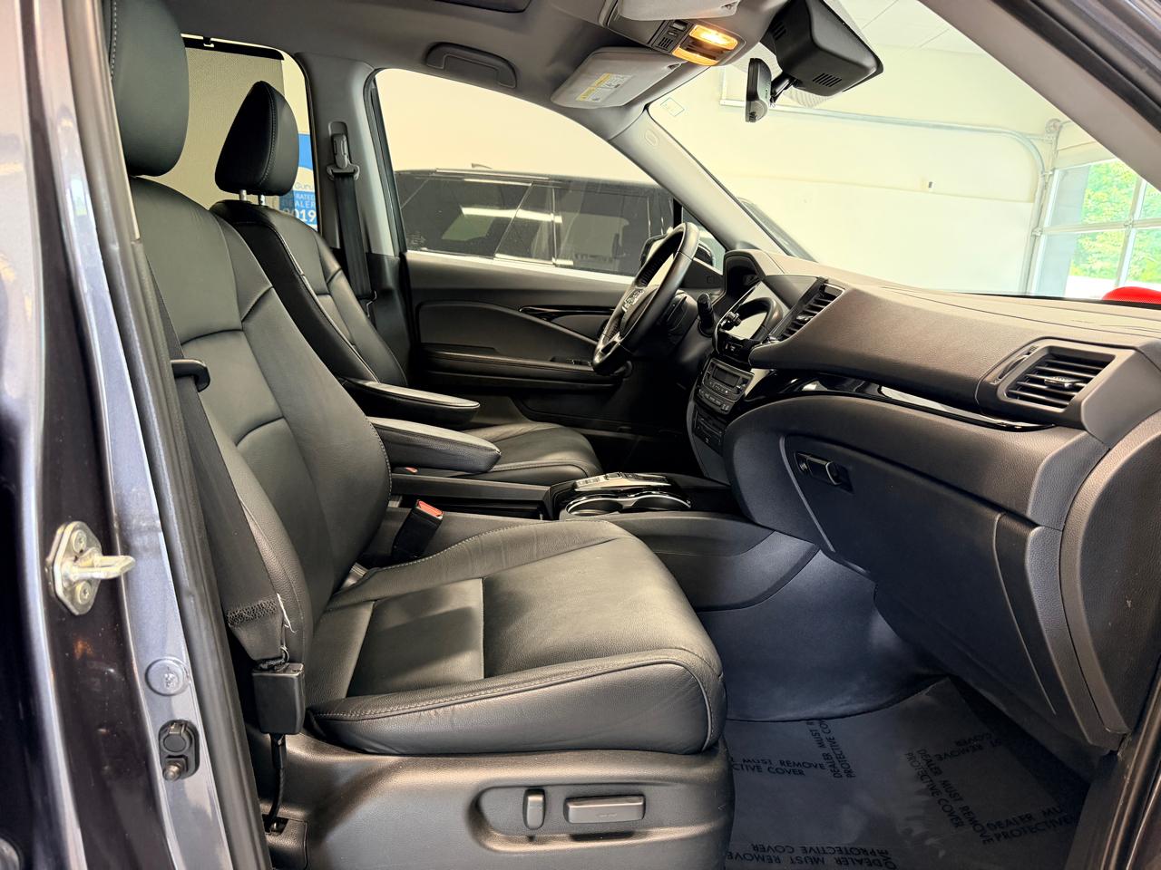 Honda Pilot Touring 7-Passenger 2WD 2019