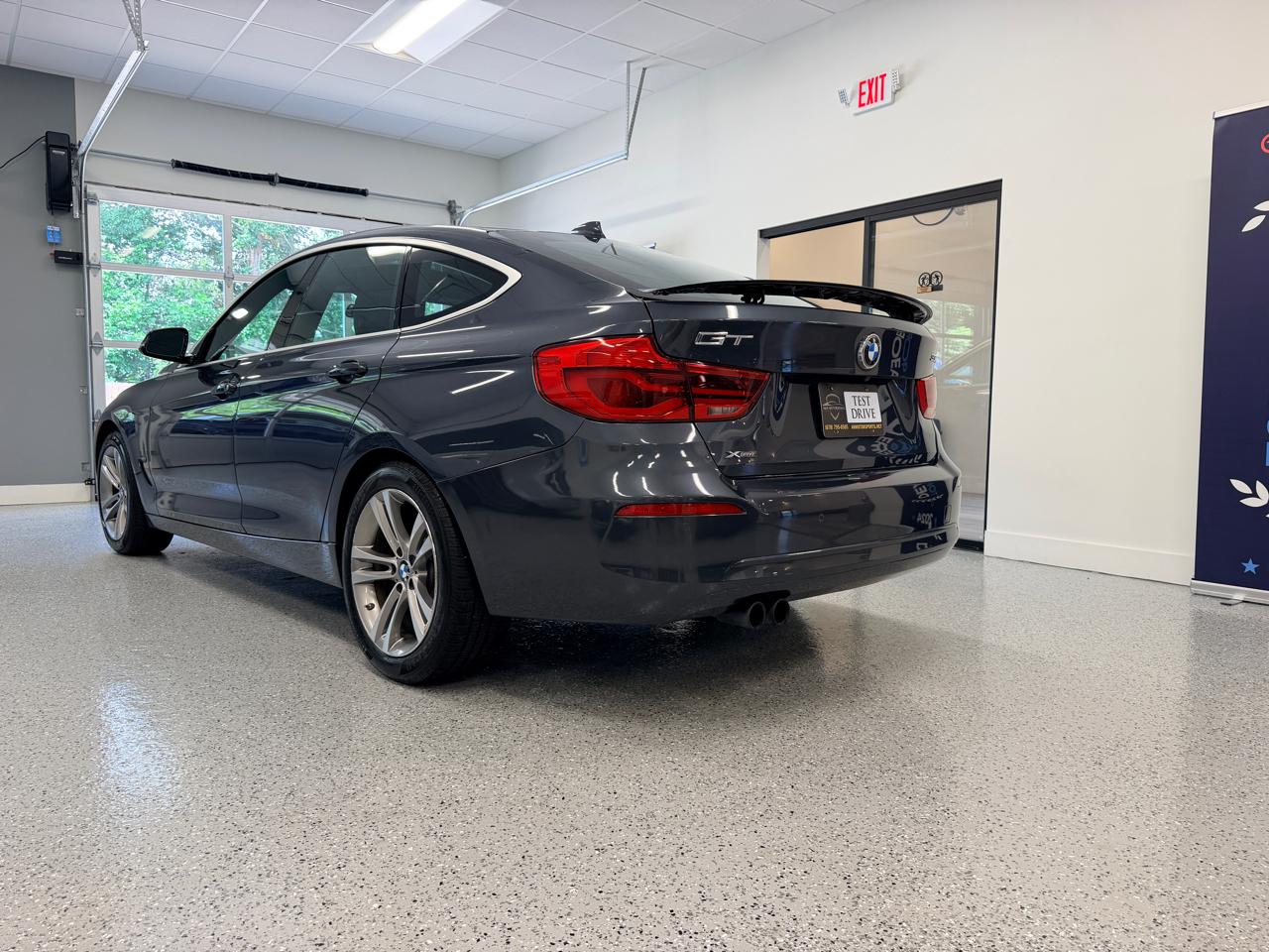 BMW 3 Series 330i xDrive Gran Turismo 2017