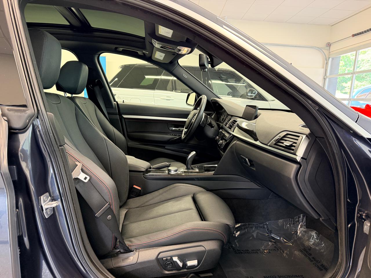 BMW 3 Series 330i xDrive Gran Turismo 2017