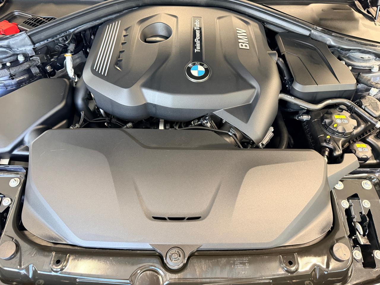 BMW 3 Series 330i xDrive Gran Turismo 2017