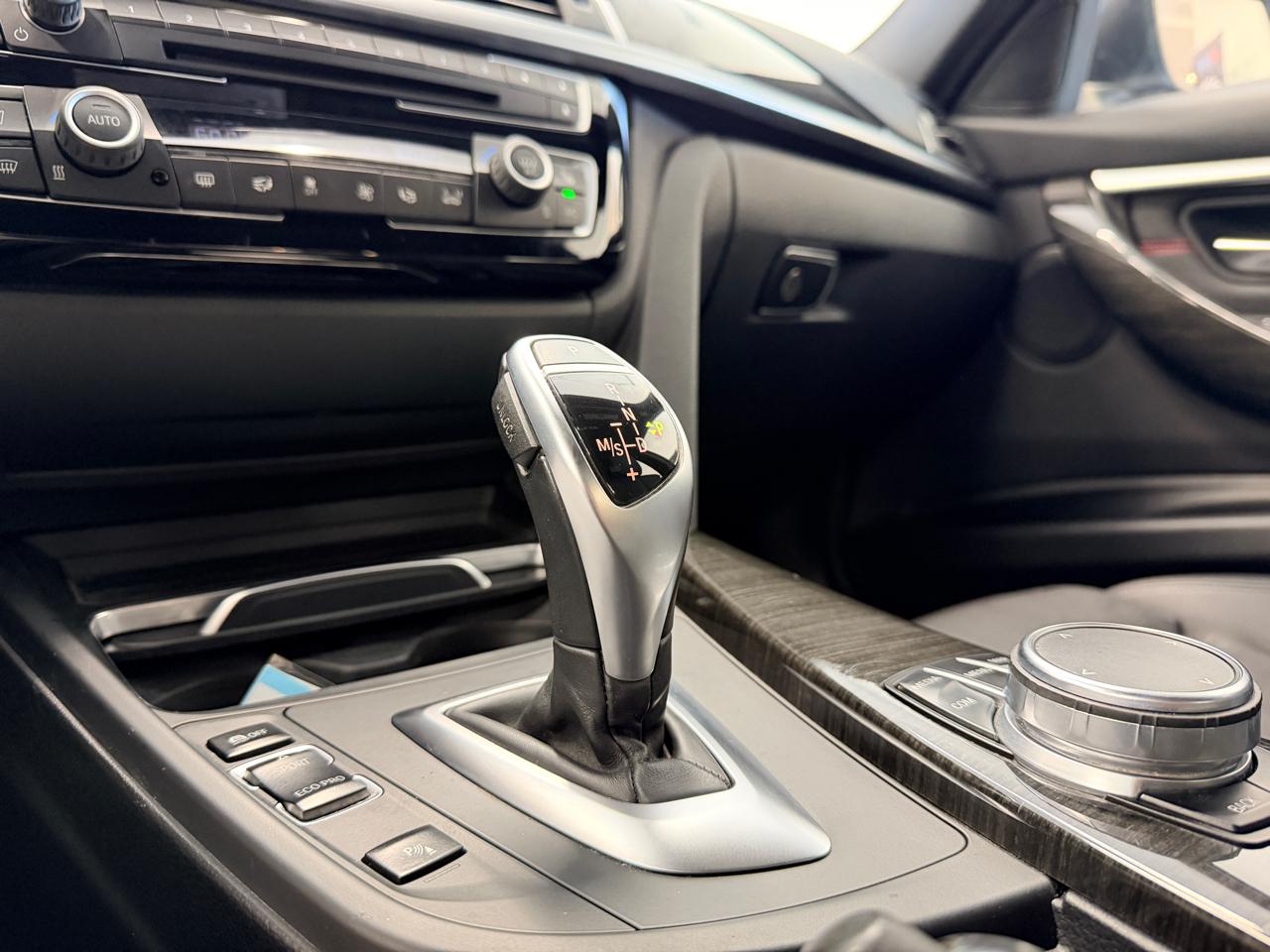 BMW 3 Series  2018
