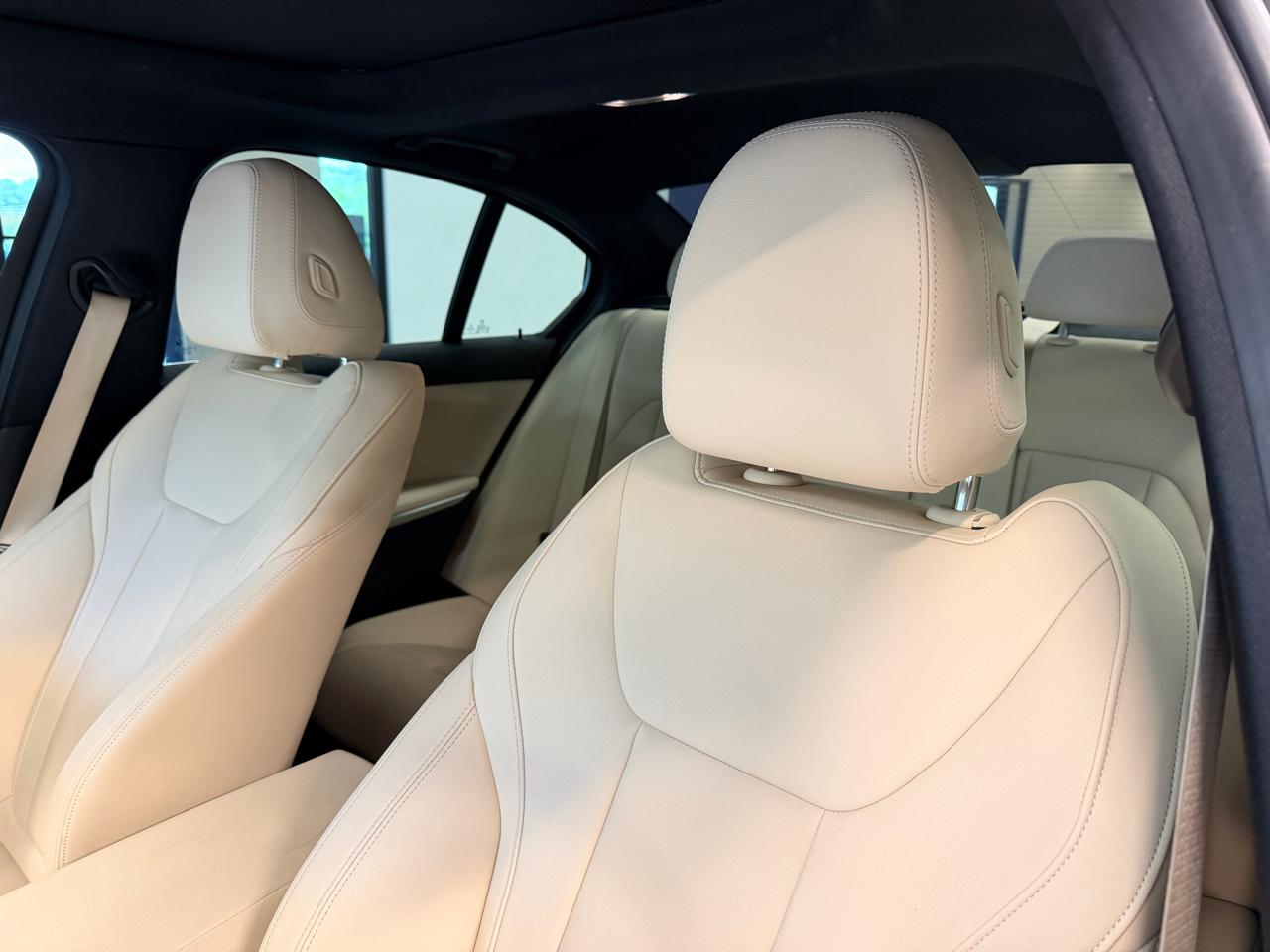 BMW 3 Series  2019