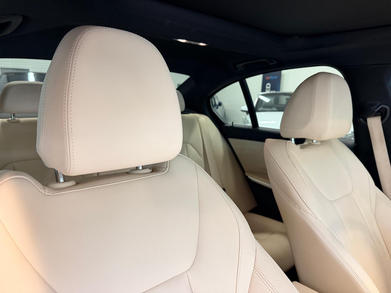 BMW 3 Series  2019