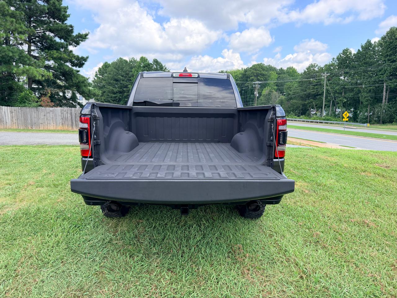 RAM 1500 Rebel 4x2 Crew Cab 5'7" Box 2019