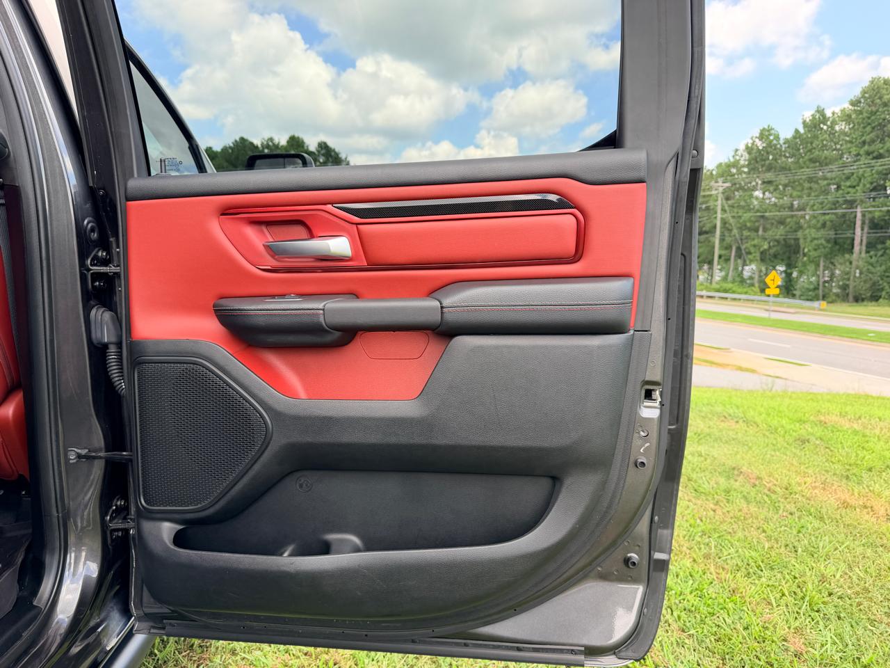 RAM 1500 Rebel 4x2 Crew Cab 5'7" Box 2019