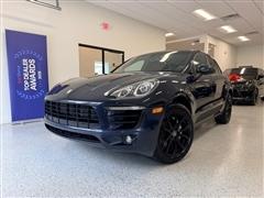 2015 Porsche Macan 