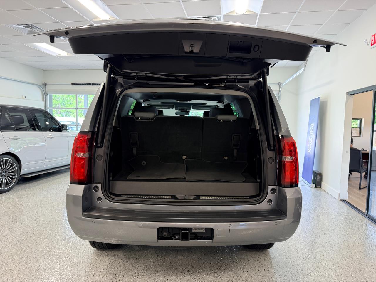 Chevrolet Tahoe 2WD 4dr LT 2020