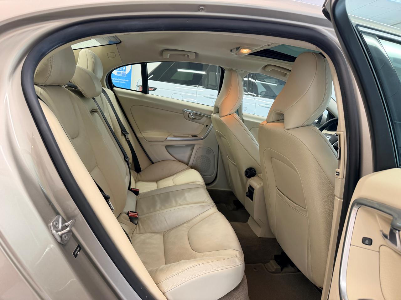 Volvo S60 4dr Sdn T5 FWD 2014