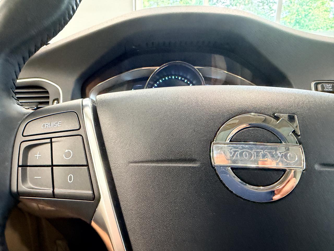 Volvo S60 4dr Sdn T5 FWD 2014