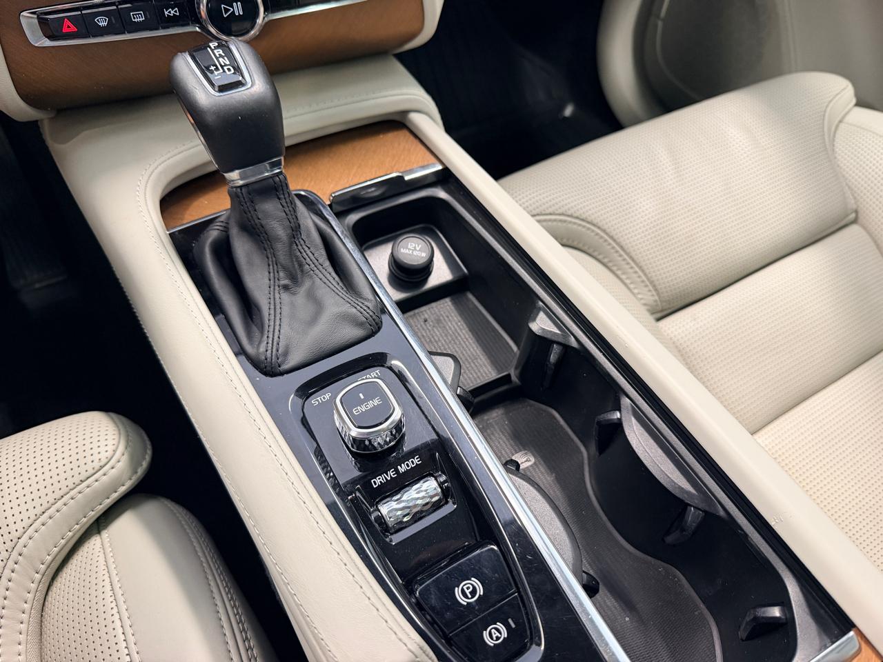 Volvo XC90 T6 AWD 7-Passenger Inscription 2017