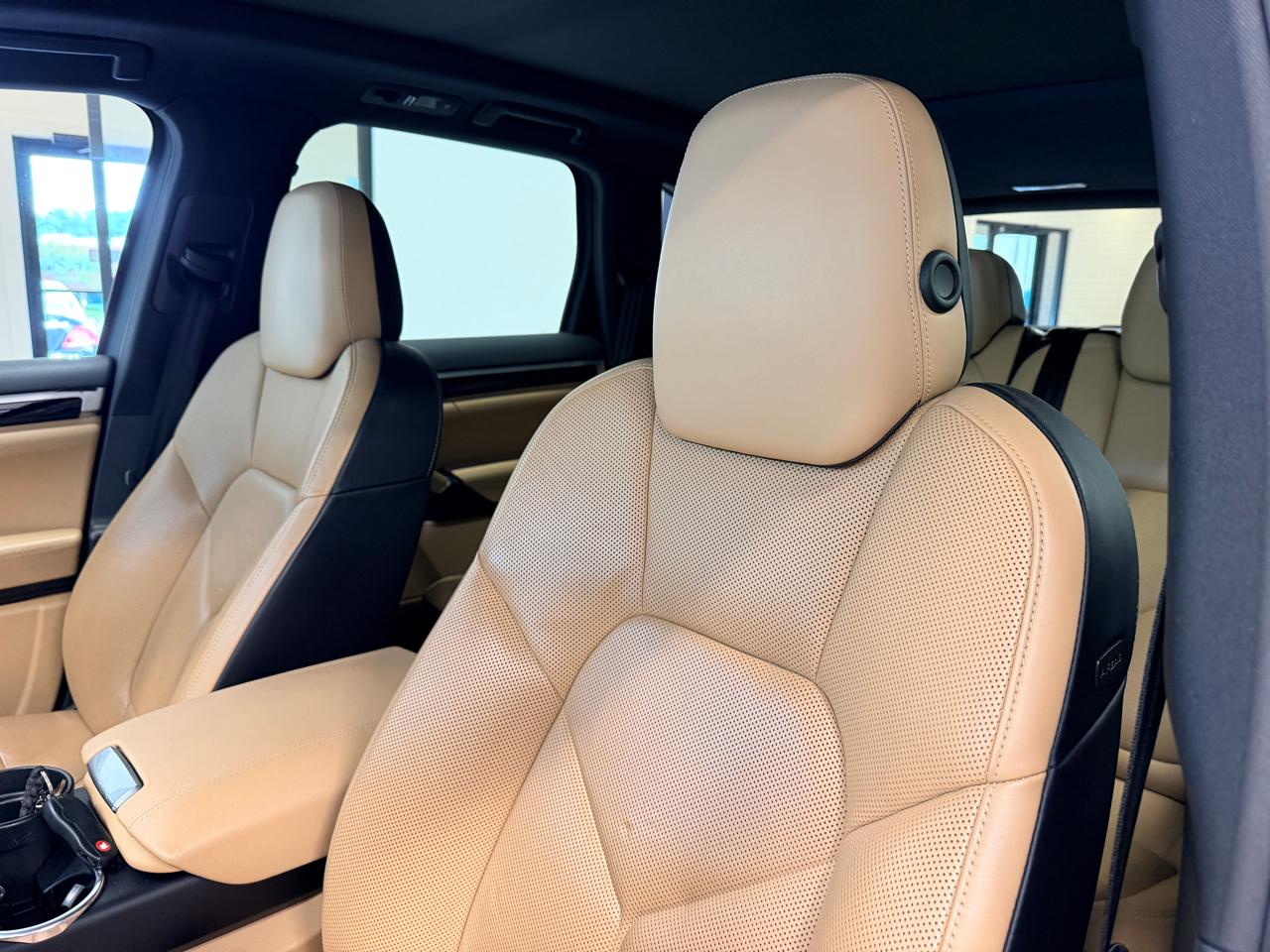 Porsche Cayenne AWD 4dr 2016
