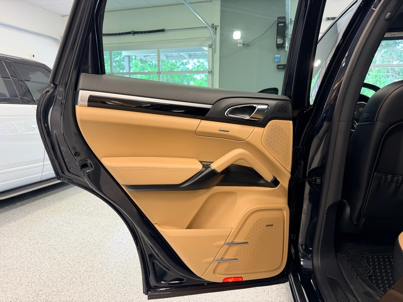 Porsche Cayenne AWD 4dr 2016