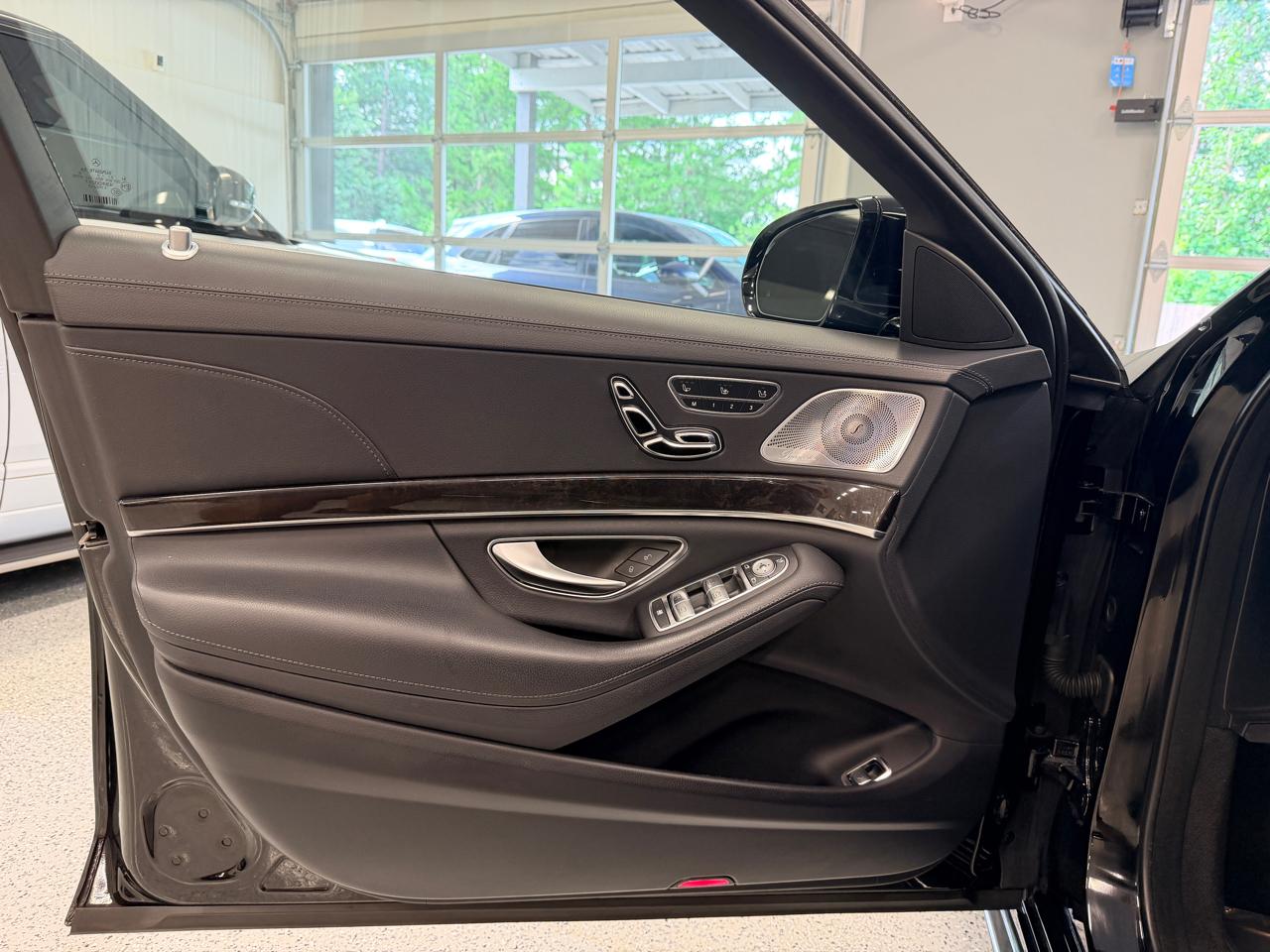 Mercedes-Benz S-Class  2019