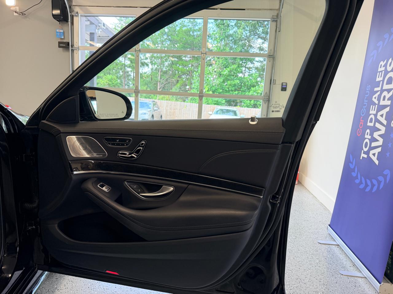 Mercedes-Benz S-Class  2019