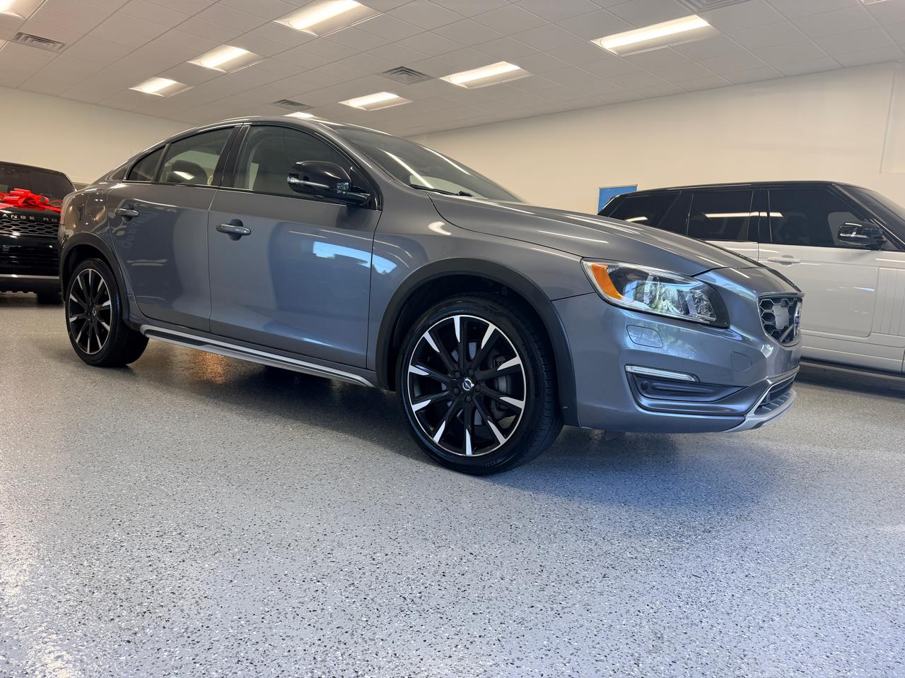 Volvo S60 Cross Country 4dr Sdn T5 Platinum 2016