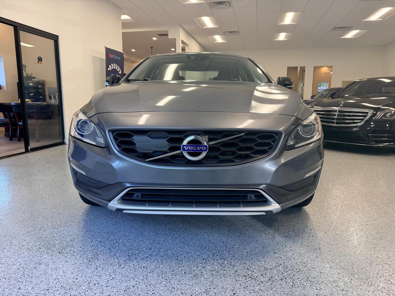 Volvo S60 Cross Country 4dr Sdn T5 Platinum 2016