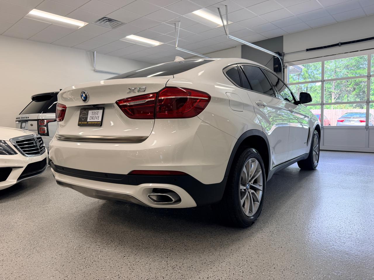 BMW X6  2019