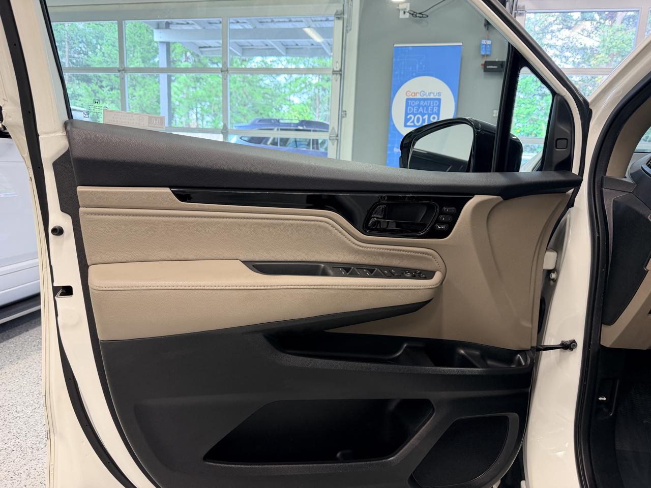 Honda Odyssey Elite 2019