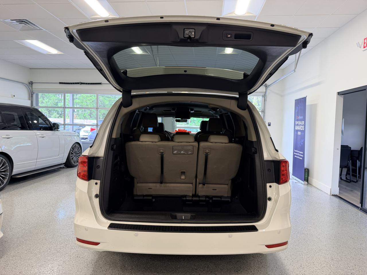 Honda Odyssey Elite 2019
