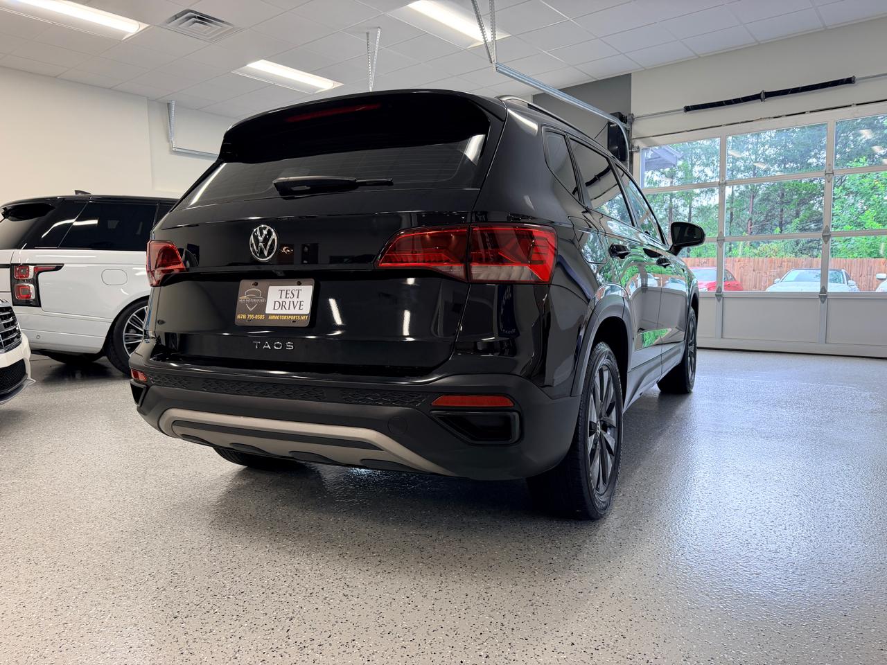 Volkswagen Taos S FWD 2023