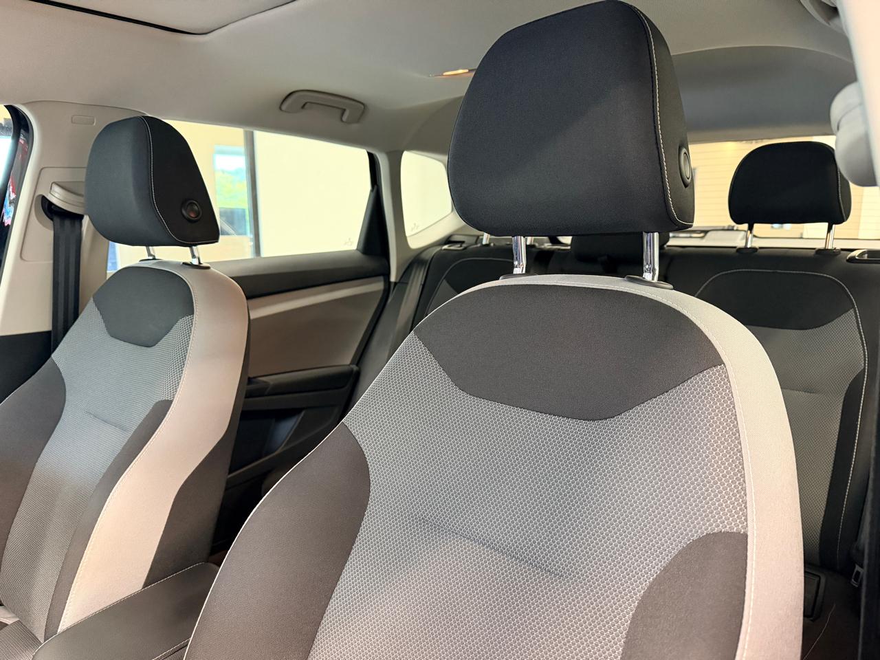Volkswagen Taos S FWD 2023