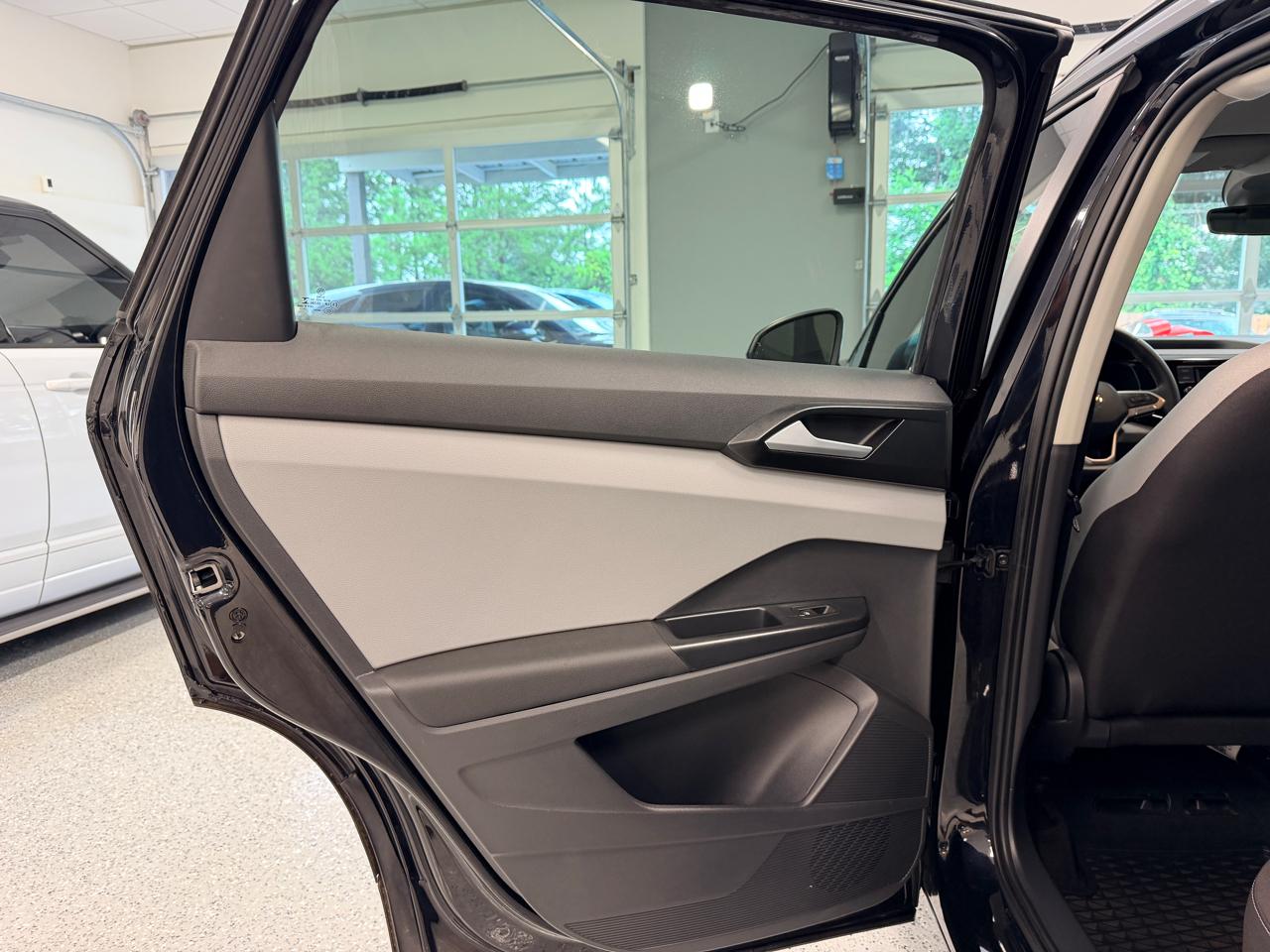 Volkswagen Taos S FWD 2023