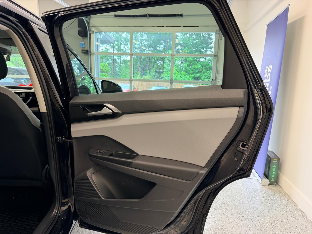 Volkswagen Taos S FWD 2023