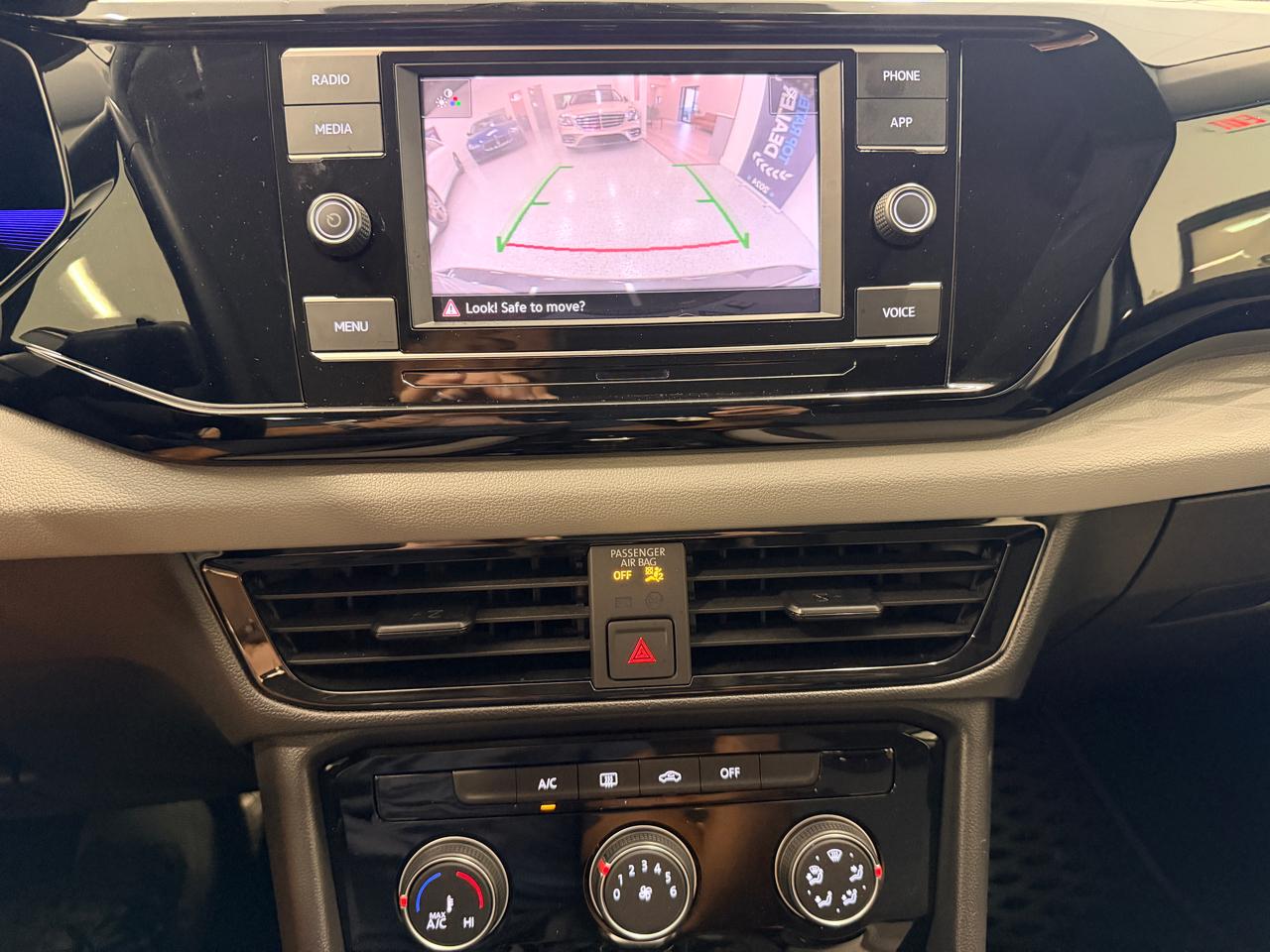 Volkswagen Taos S FWD 2023