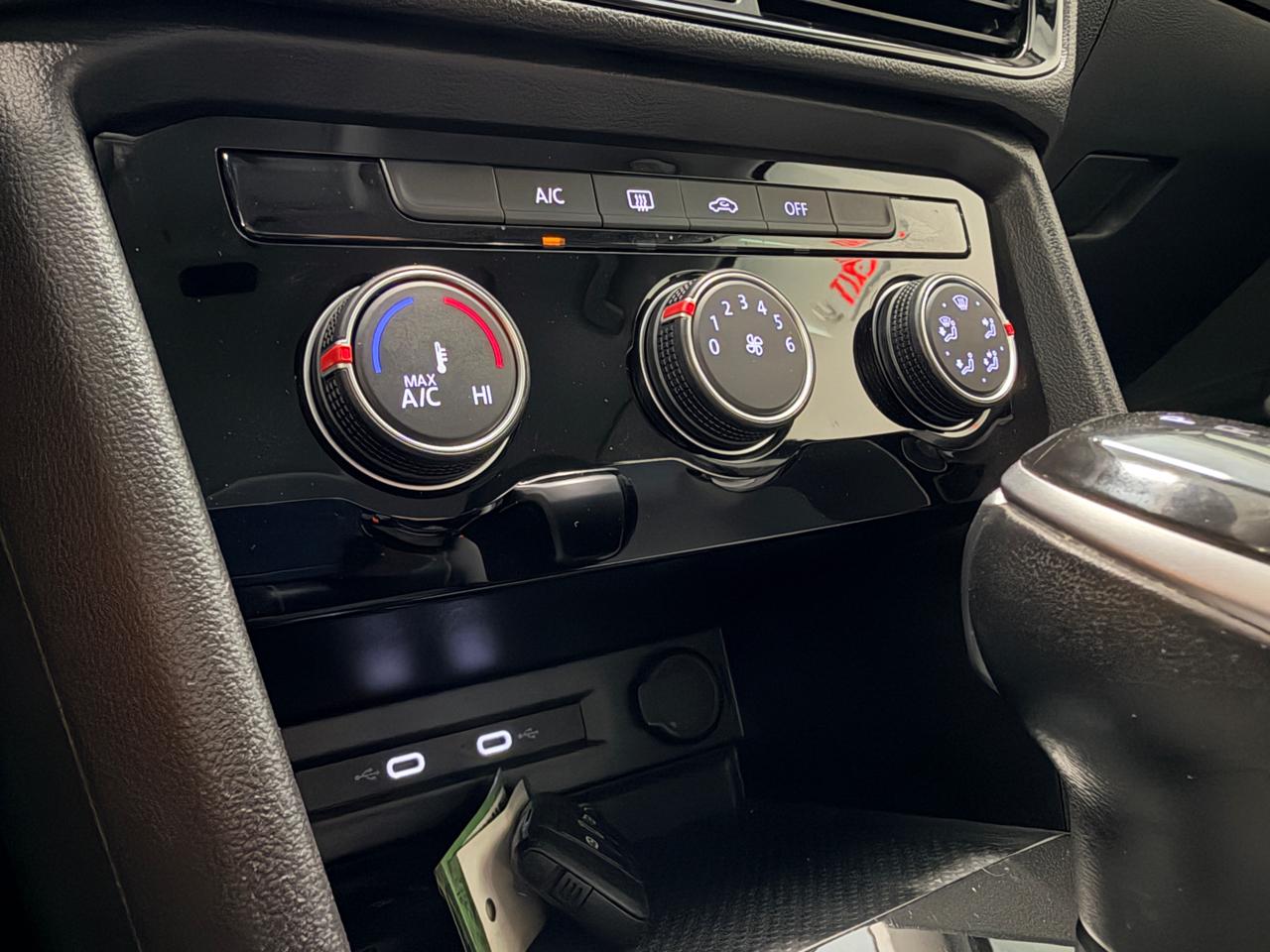 Volkswagen Taos S FWD 2023
