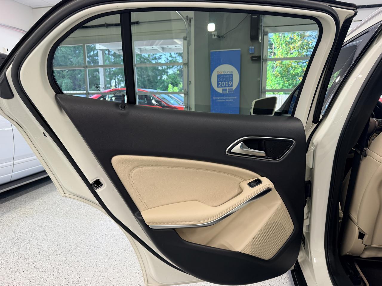Mercedes-Benz GLA  2018