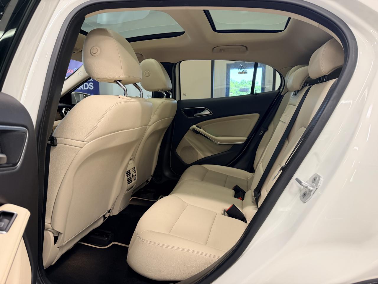 Mercedes-Benz GLA  2018