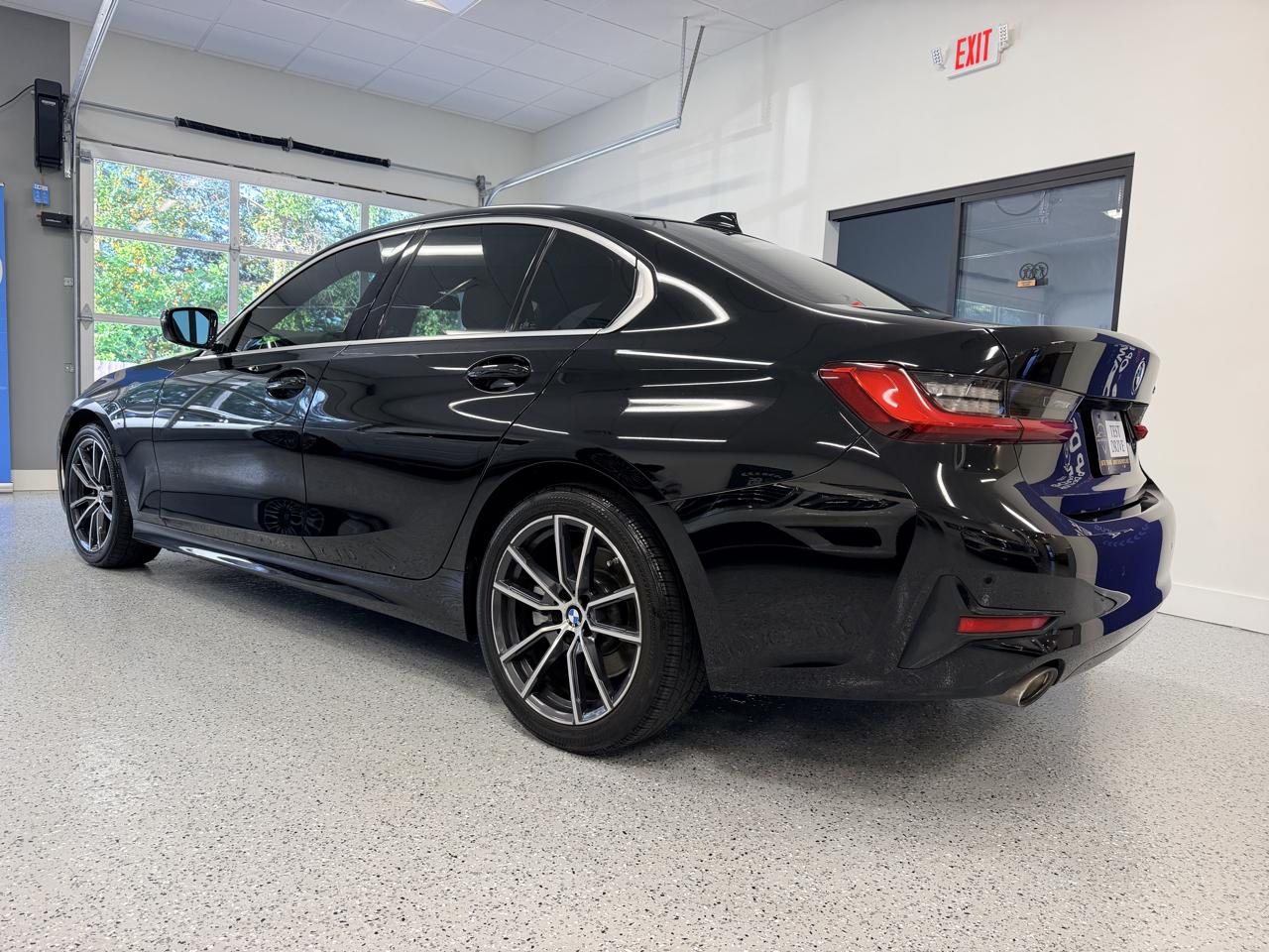 BMW 3 Series  2021