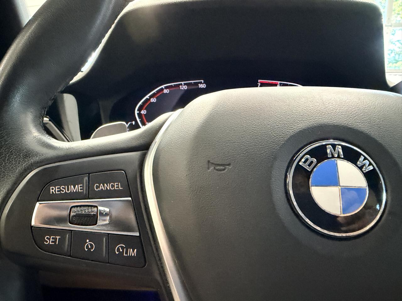 BMW 3 Series  2021
