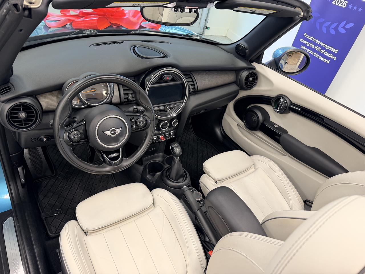 MINI Convertible  2018