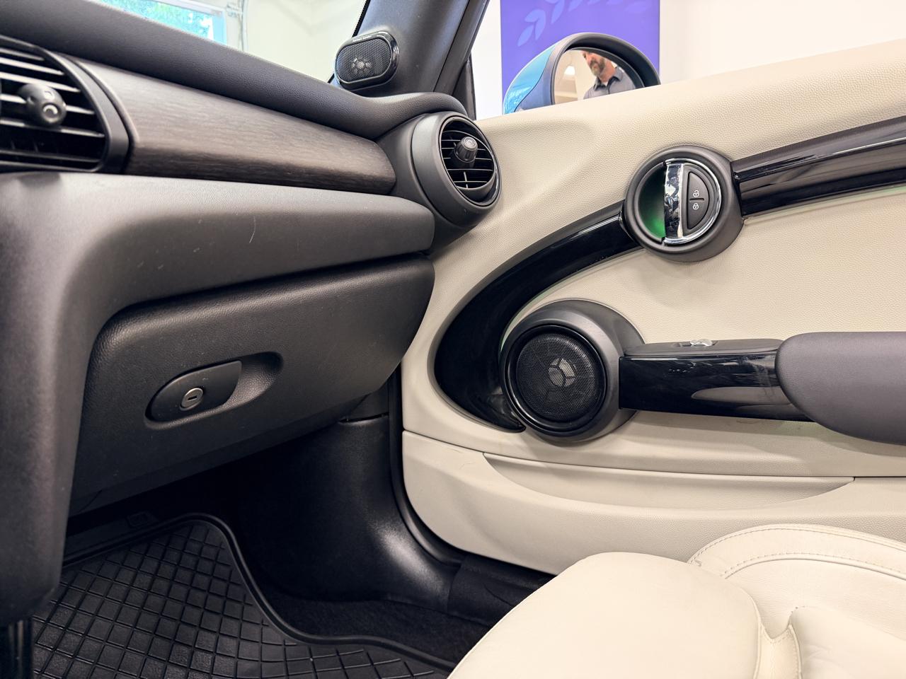 MINI Convertible  2018