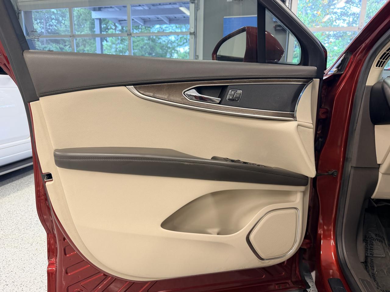 Lincoln MKX FWD 4dr Reserve 2016