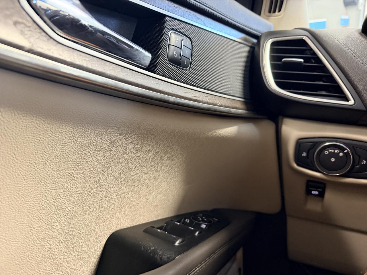 Lincoln MKX FWD 4dr Reserve 2016