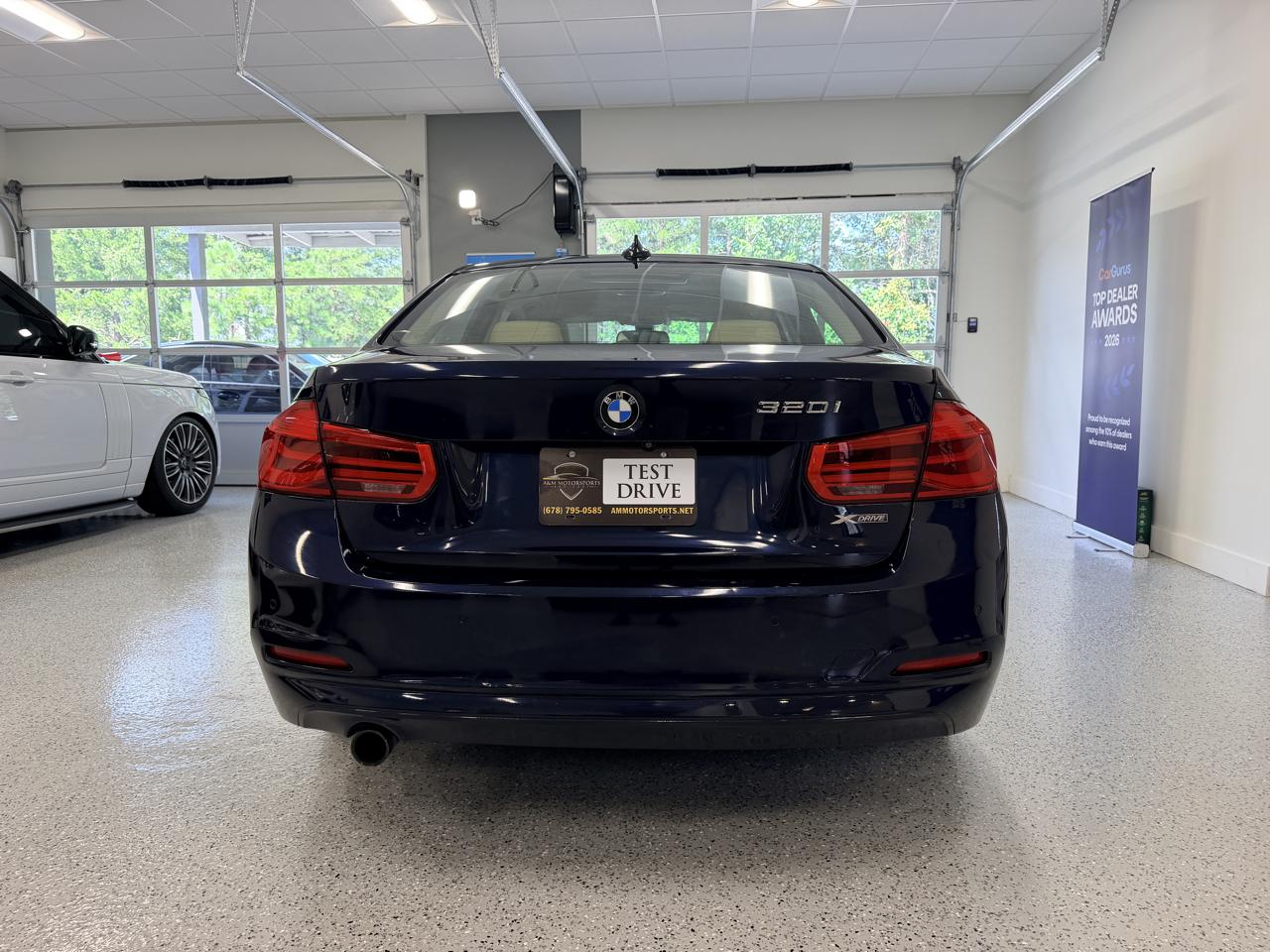 BMW 3 Series 4dr Sdn 320i xDrive AWD 2016