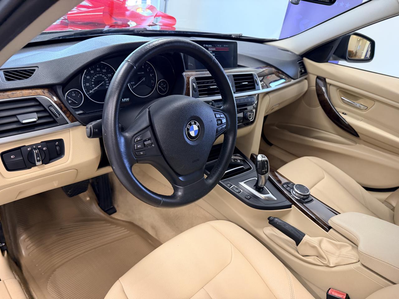 BMW 3 Series 4dr Sdn 320i xDrive AWD 2016