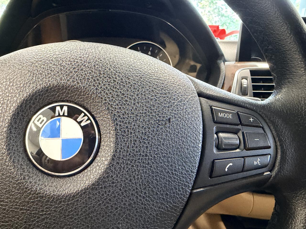 BMW 3 Series 4dr Sdn 320i xDrive AWD 2016