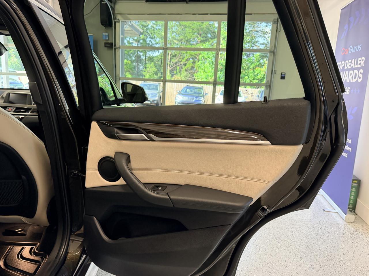BMW X1 xDrive28i Sports Activity Vehicle 2017
