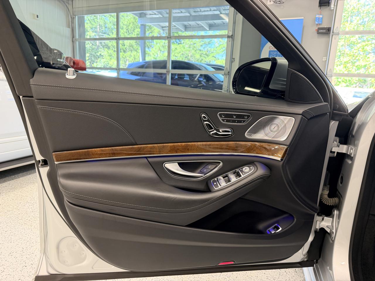 Mercedes-Benz S-Class  2015