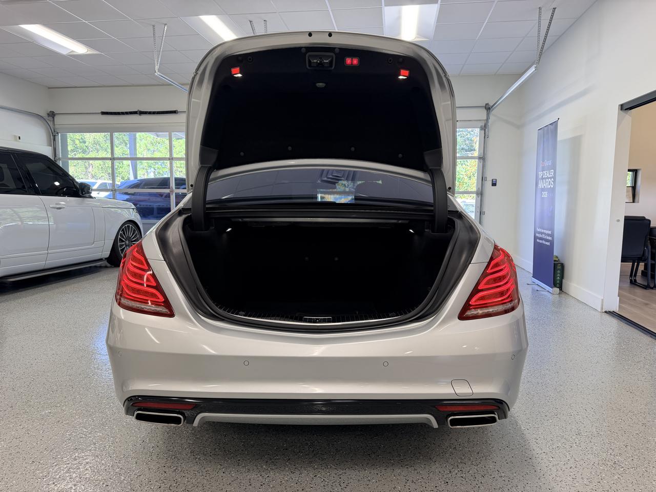 Mercedes-Benz S-Class  2015
