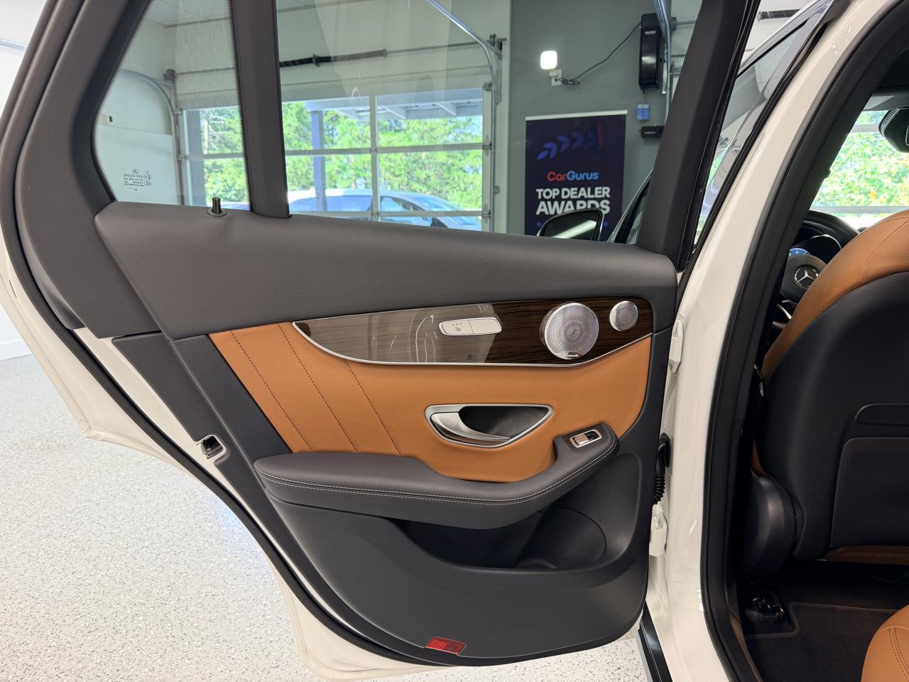 Mercedes-Benz GLC GLC 300 4MATIC SUV 2021