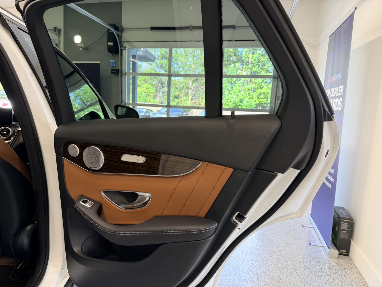 Mercedes-Benz GLC GLC 300 4MATIC SUV 2021