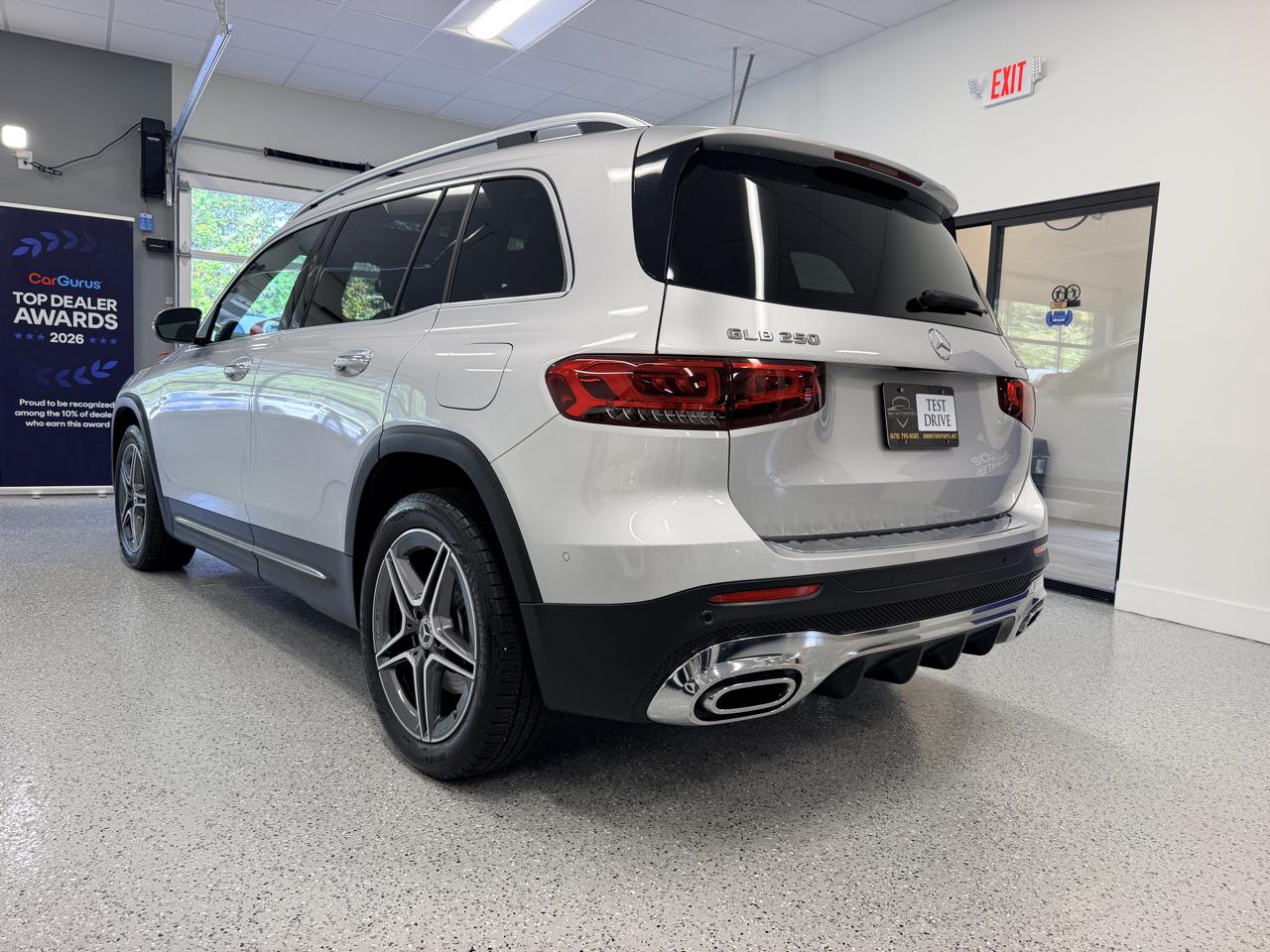 Mercedes-Benz GLB  2021