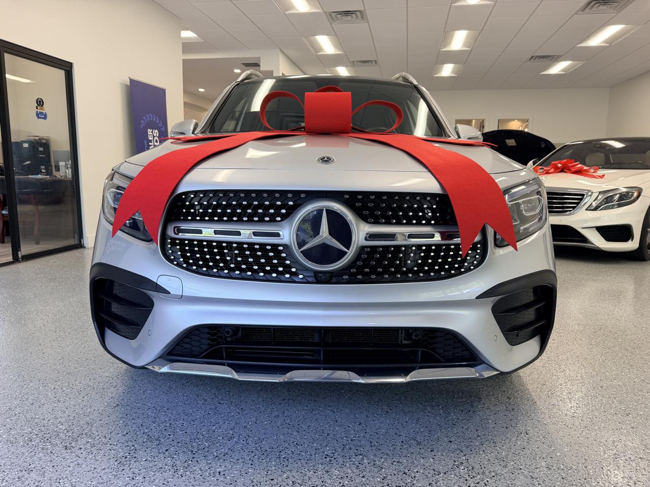 Mercedes-Benz GLB  2021
