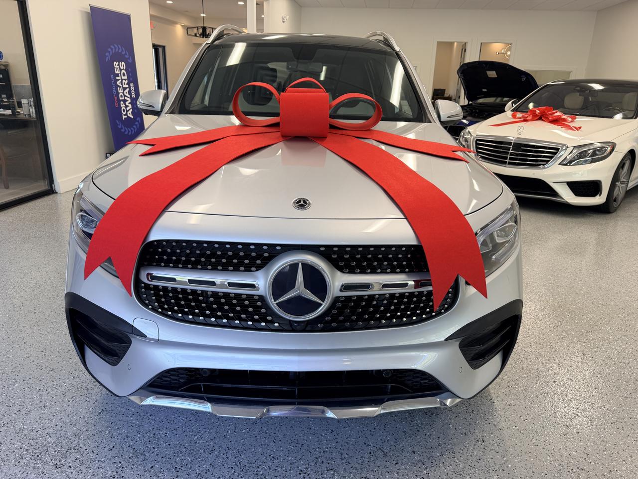 Mercedes-Benz GLB  2021